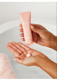 Peacci Peach ManiPedi Cream